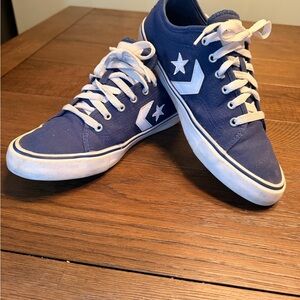 Converse Blue Low Top Athletic Shoes Unisex Kids Size 5.5 Canvas Lace Up